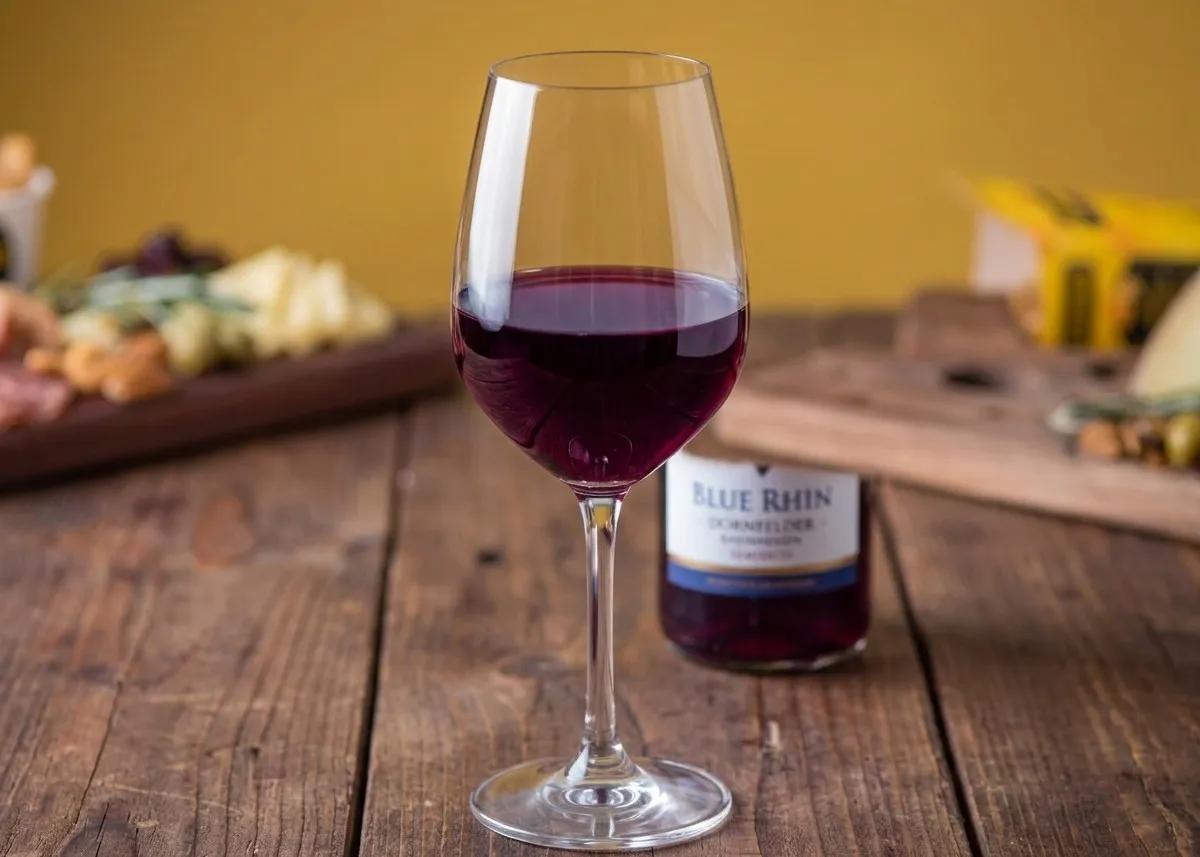 Popular item de Richeese MX: Vino blanco Blue Rhin